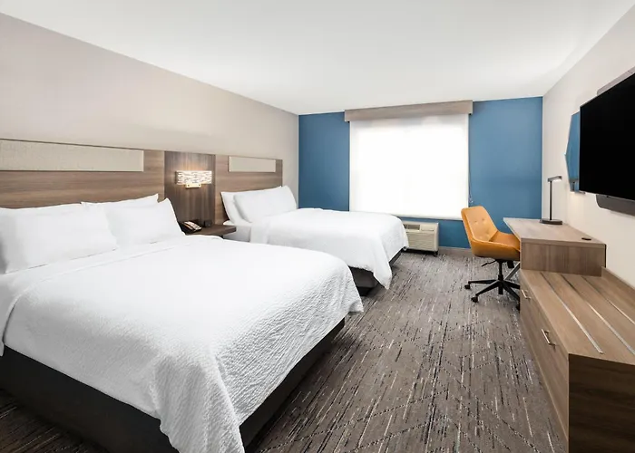 Holiday Inn Express & Suites - Green Bay East By Ihg